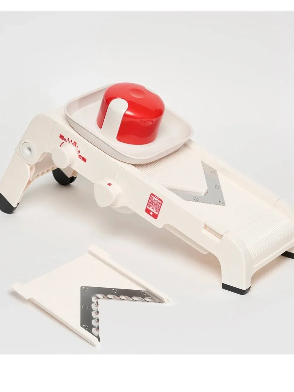 Tupperware Time Savers Mandoline - Cream/Red Accents